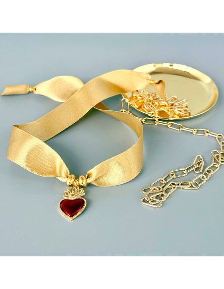 Chocker cinta 1