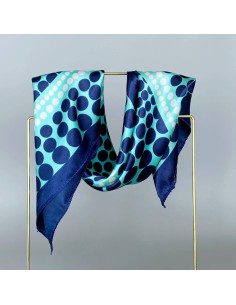 Pañoleta mediana en seda 2